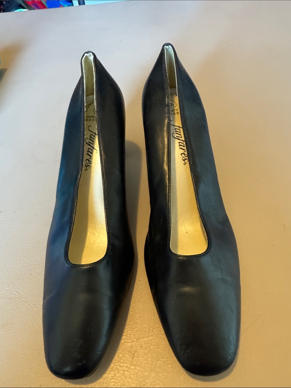 Vintage-style Black Leather Square-Toe Pumps